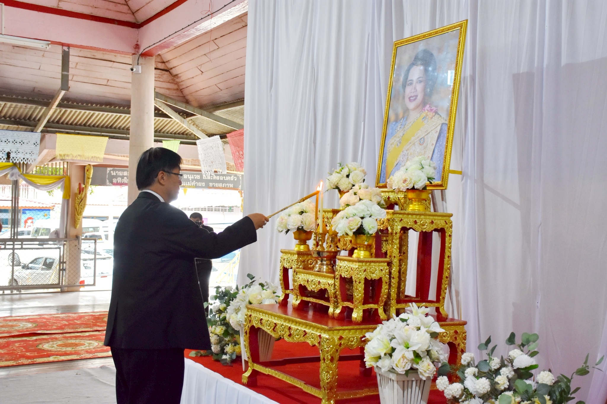 คณะสงฆ์จังหวัดตาก จัดพิธีบำเพ็ญกุศลสวดพระพุทธมนต์ (ธรรมนิยามสูตร) ถวายพระราชกุศลแด่สมเด็จพระนางเจ้าสิริกิติ์ พระบรมราชินีนาถ พระบรมราชชนนีพันปีหลวงในวาระครบ 50 วัน